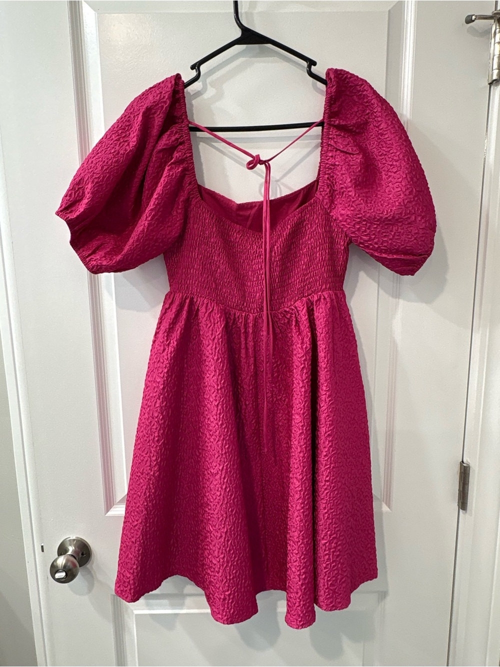 Lucy Paris Hot Pink Textured Puff-Sleeve Midi Dress - Picture 3 of 5